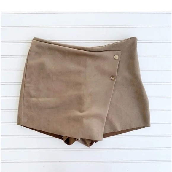 Love Tree Brown Suede Skort Size Medium - Picture 1 of 10